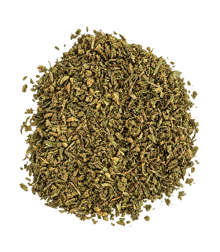 Trim de Super Lemon Haze CBD en tas : petits fragments vert foncé de tailles irrégulières, avec quelques fines tiges